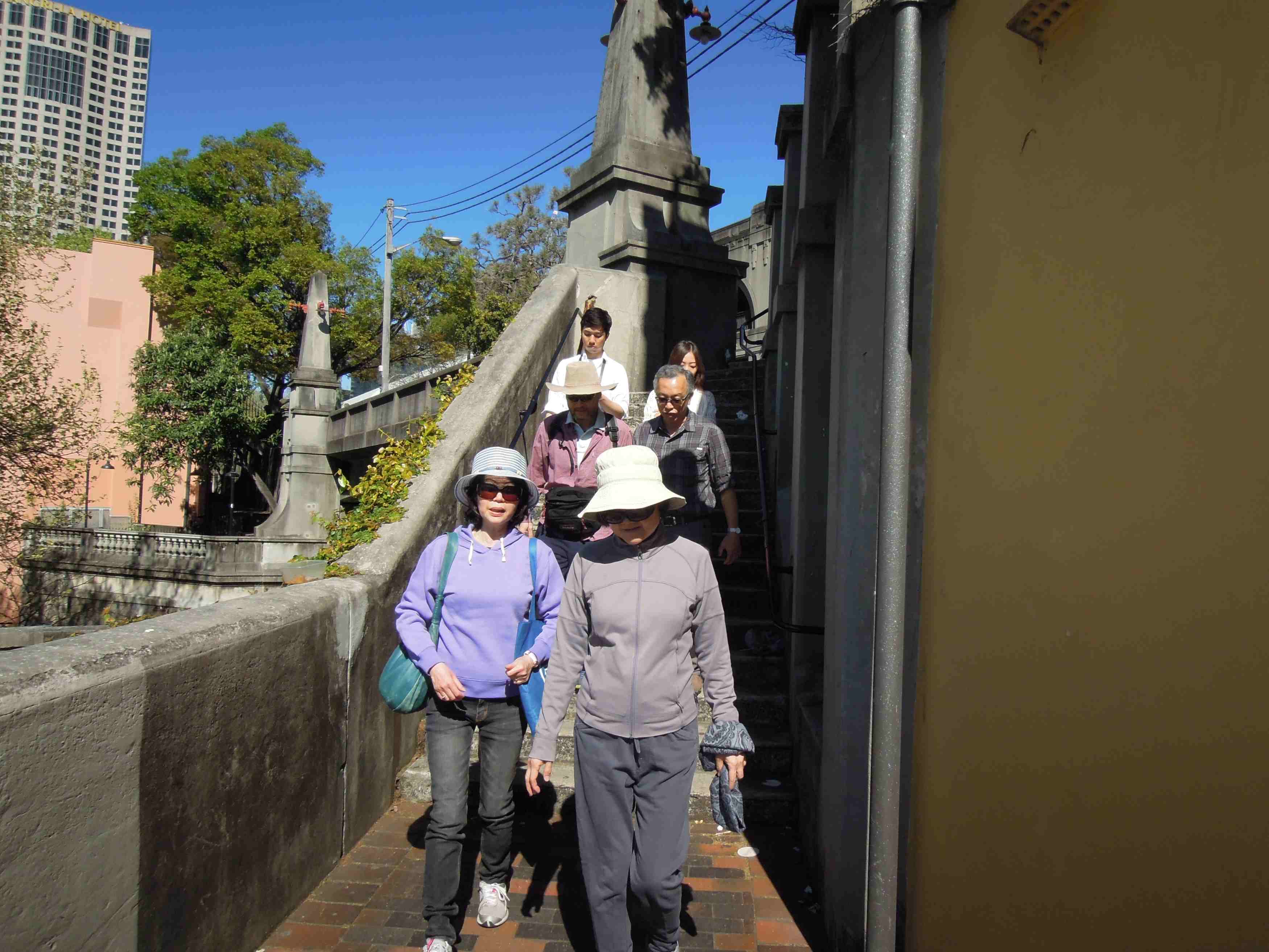 Walking down from Harbour Bridge